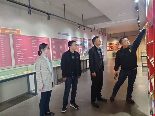 图片1 图片1